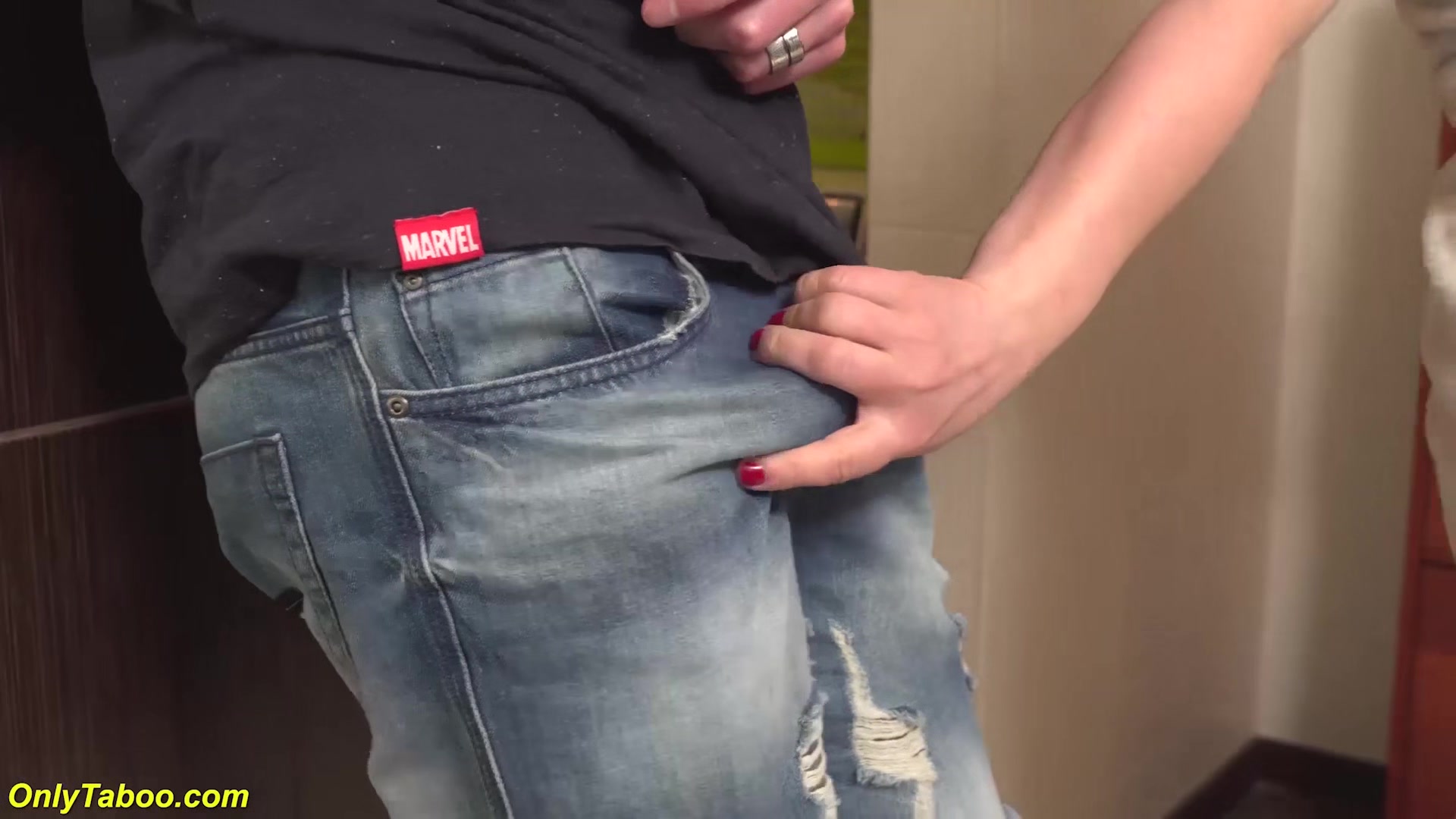 my curvy stepmom begs to be fucked