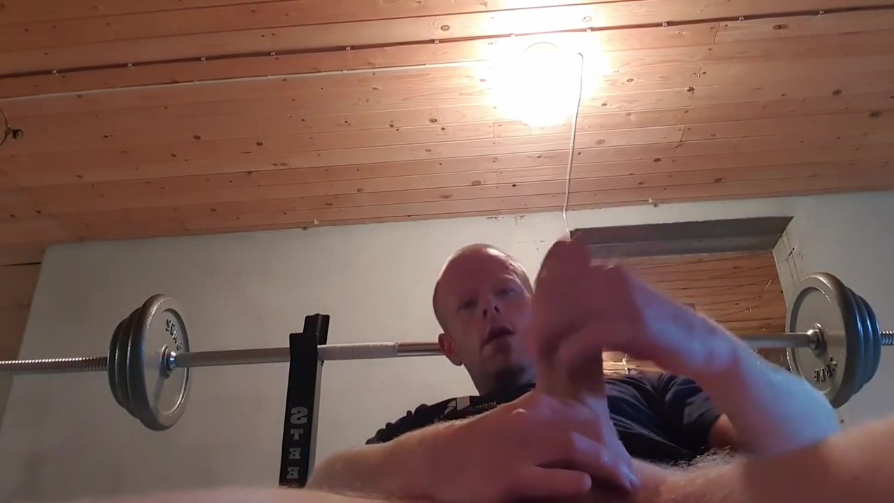 Sucking My Own Cock During A Workout