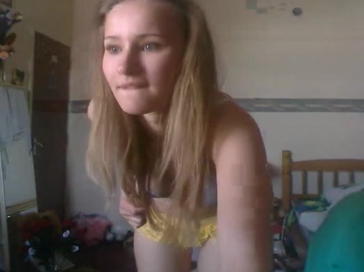 Luscious teen 18+ Stripper