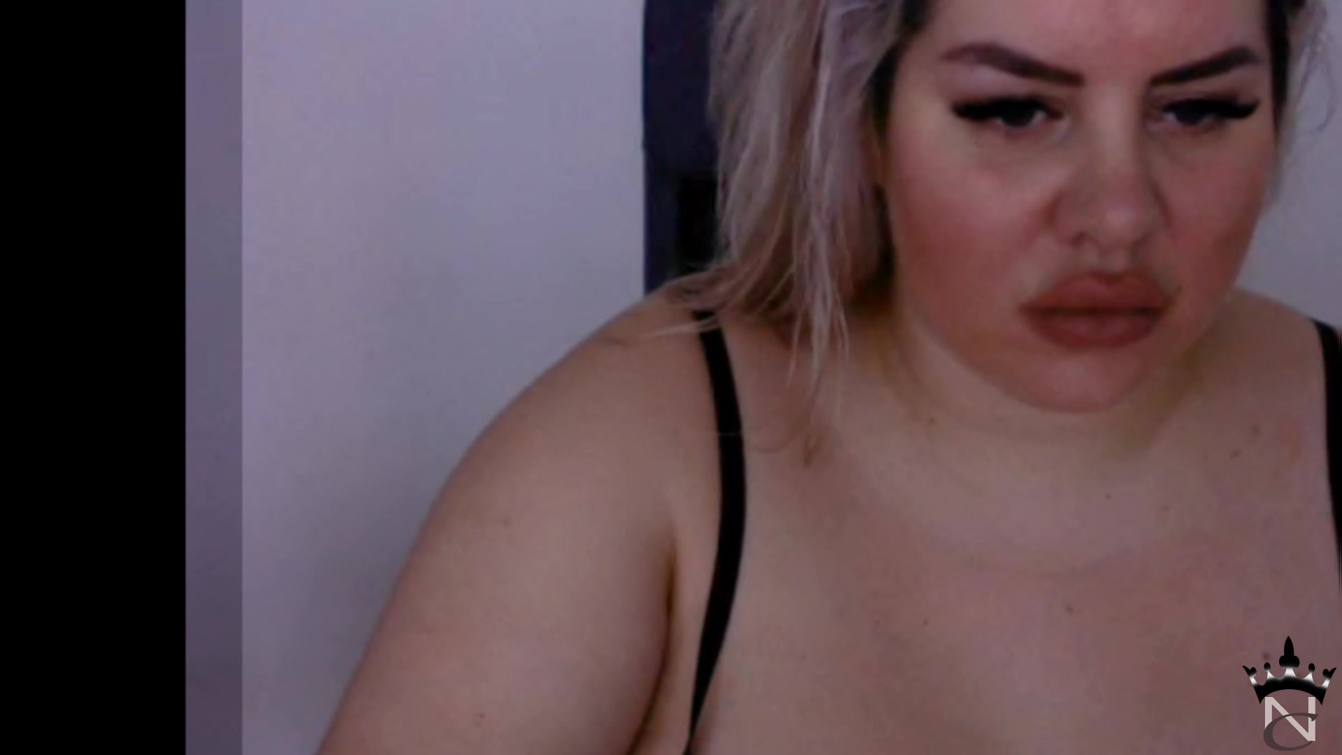 Last Live Show - Sex Movies Featuring Natasha Crown