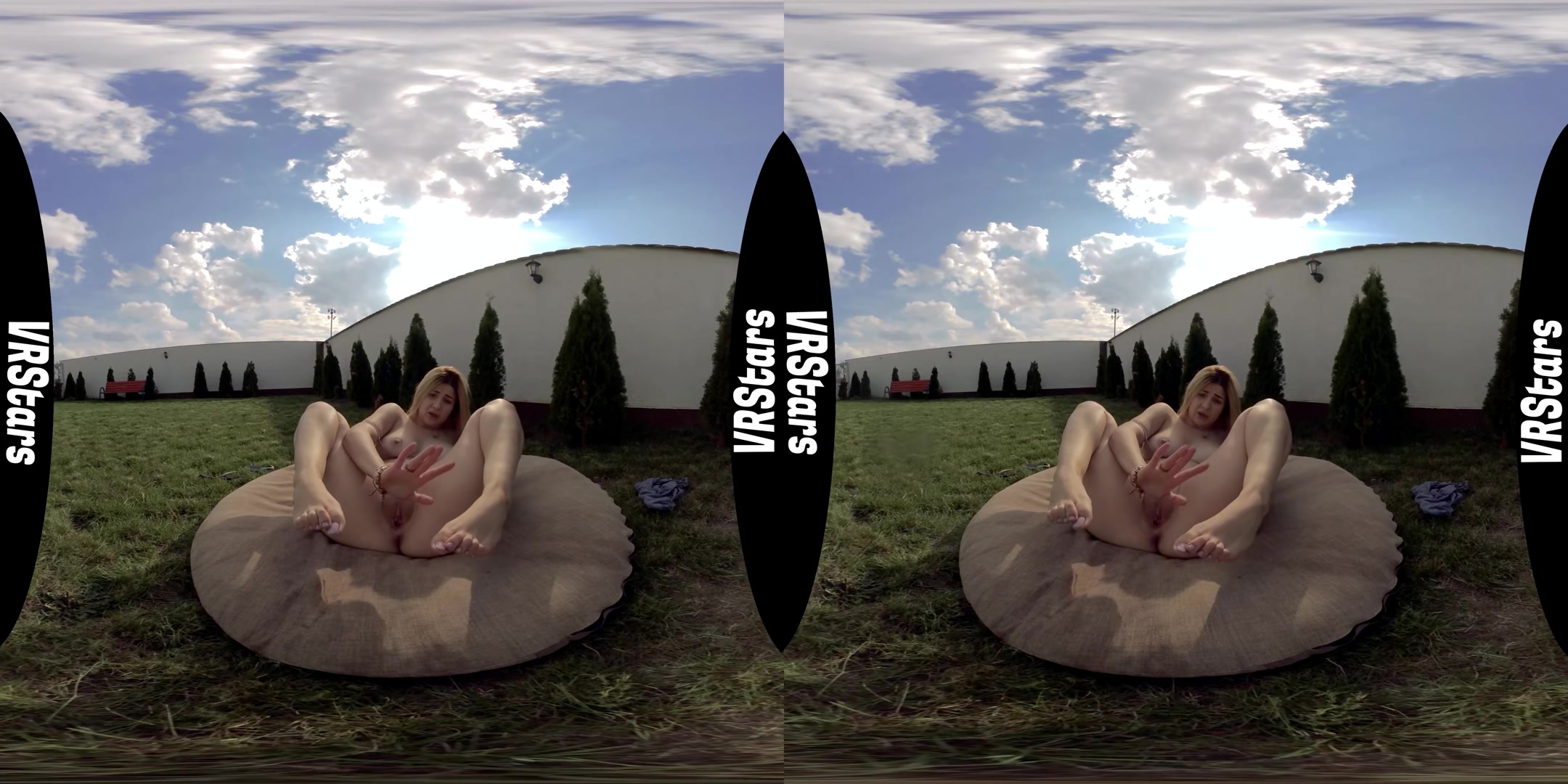 Outdoor Massive Double Squirting! - VRStars