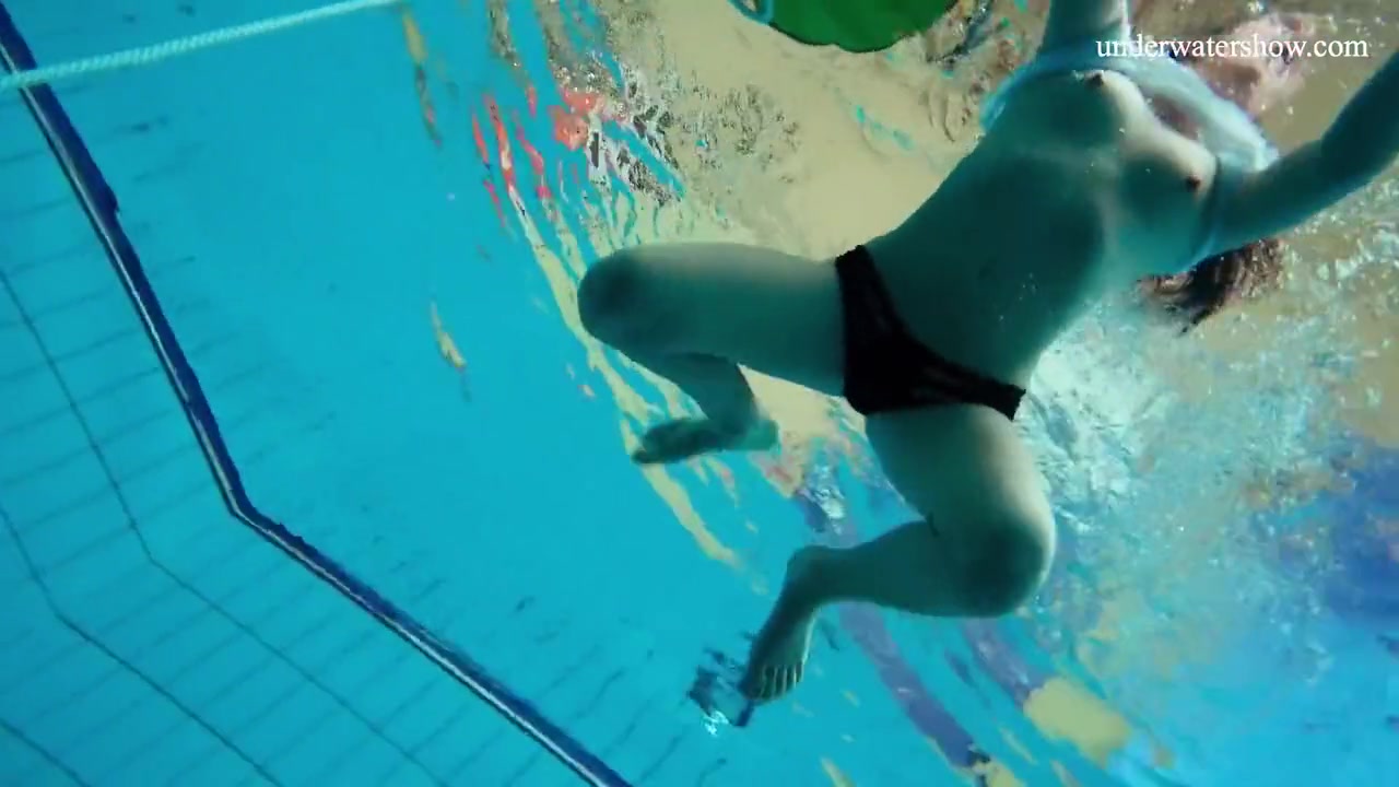 Alla Birtakik Undresses Nude In The Swimming Pool