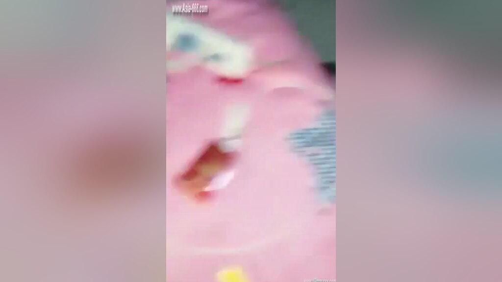 chinese teens 18+ live chat with mobile phone.117