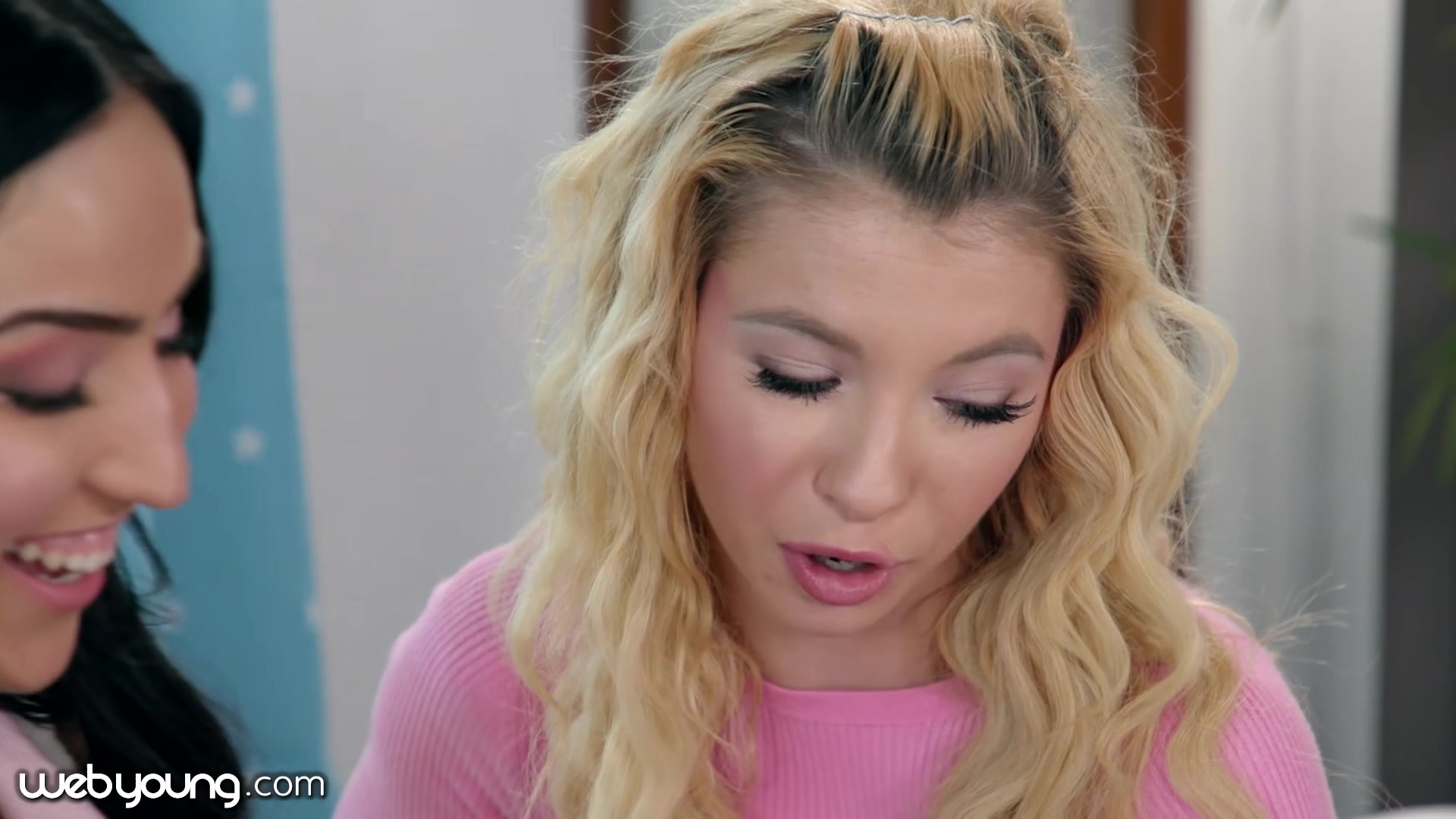 Kenzie Reeves Has A Hard Fuck With Her College Bestie She Has A Crush On