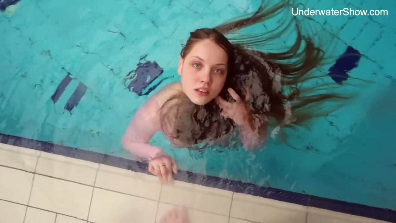 Perfect Titties And Ass teen 18+ Swimming