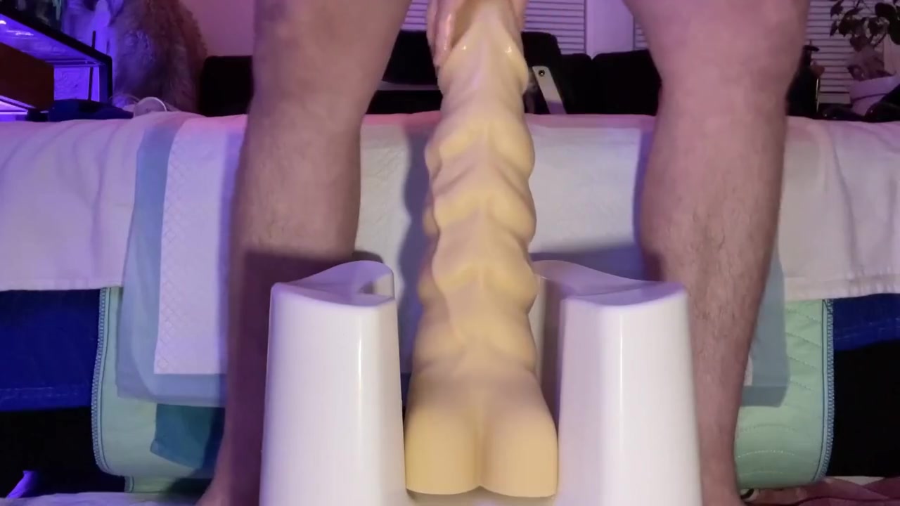 Wrecking My Hole - Huge Dildo Marathon 2.21.2023