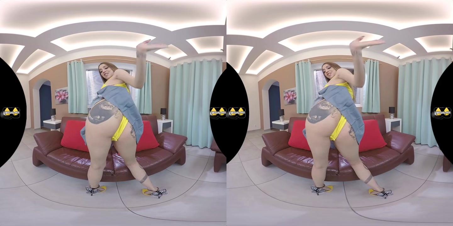 Messy Streams - VirtualPee