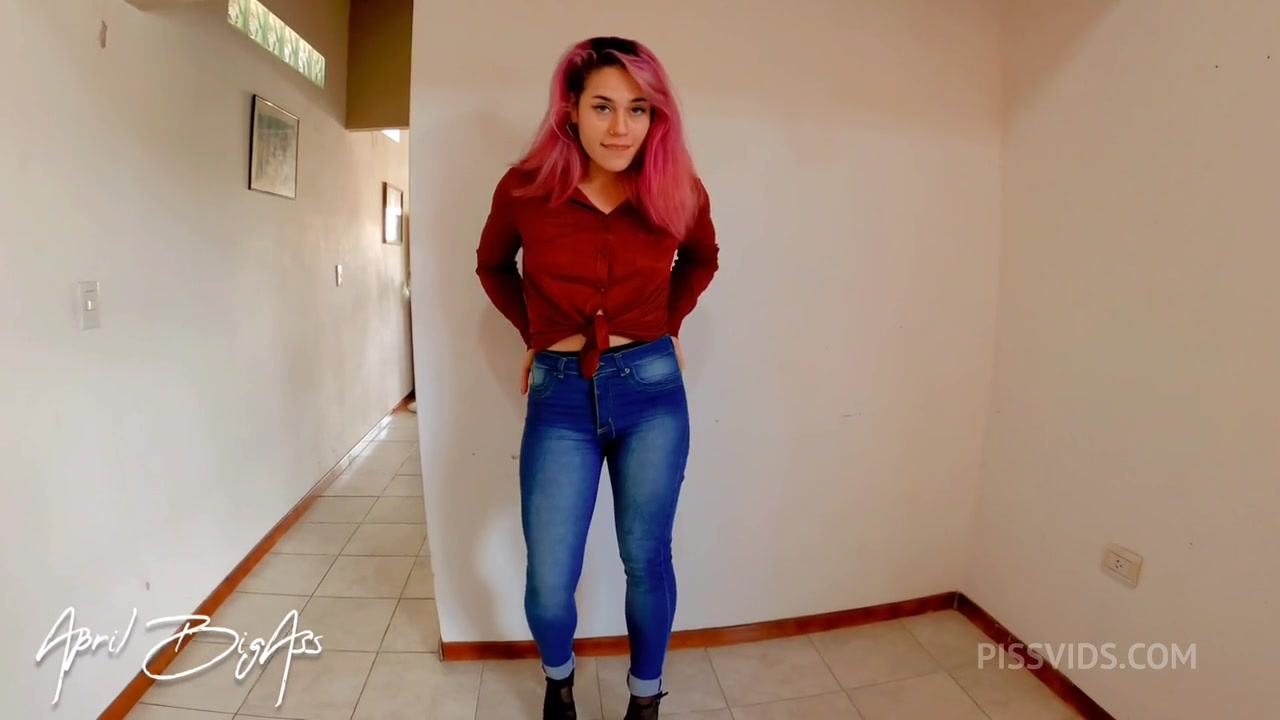 I pee, I couldn't hold it and I exploded with pee, my stepfather gives me even more pee!!! - PissVids