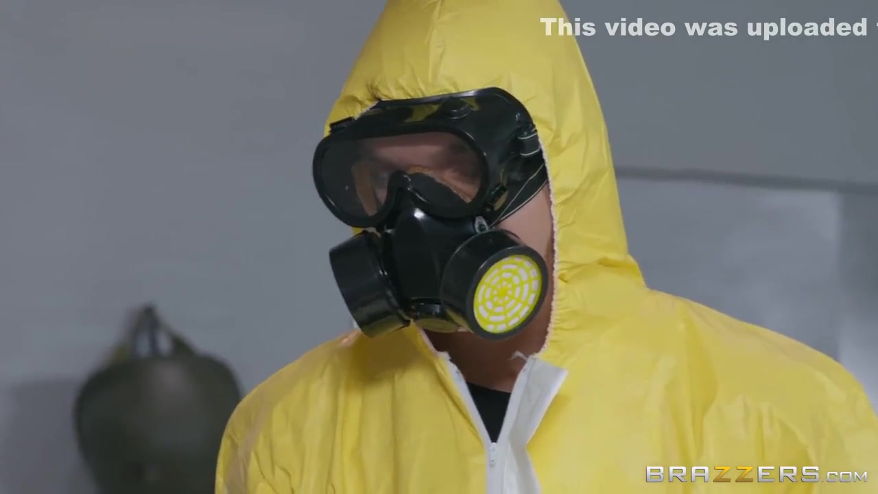Dude In A Full Bodysuit Comes To Save Brunette Asshole - Markus Dupree And Jennifer White