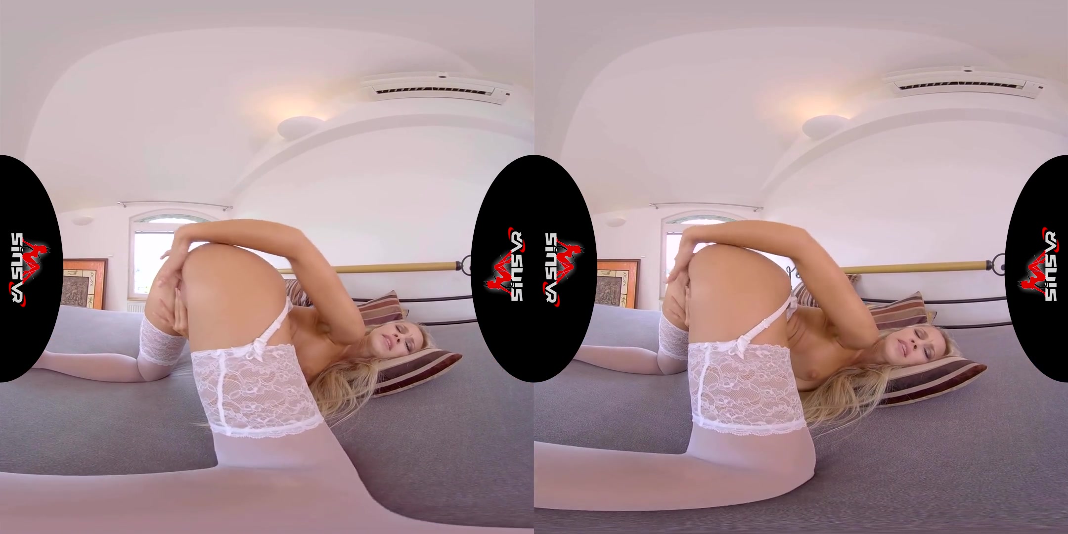 Lola Myluv - Lingerie - SexLikeReal
