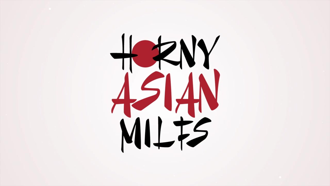 A horny Asian MILF who weighs only 98 pounds