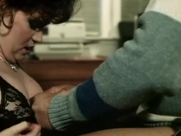 Ardent office fuck in a classic xxx movie scene