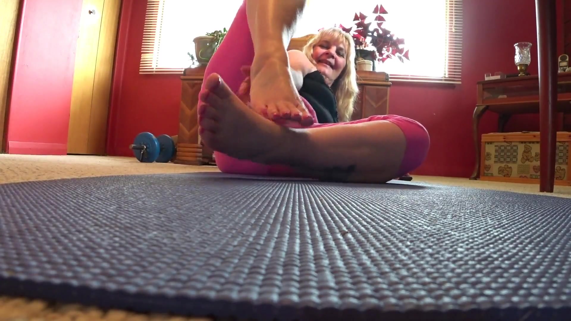 Barefoot Yoga Exquisite Feet To Worship - TacAmateurs
