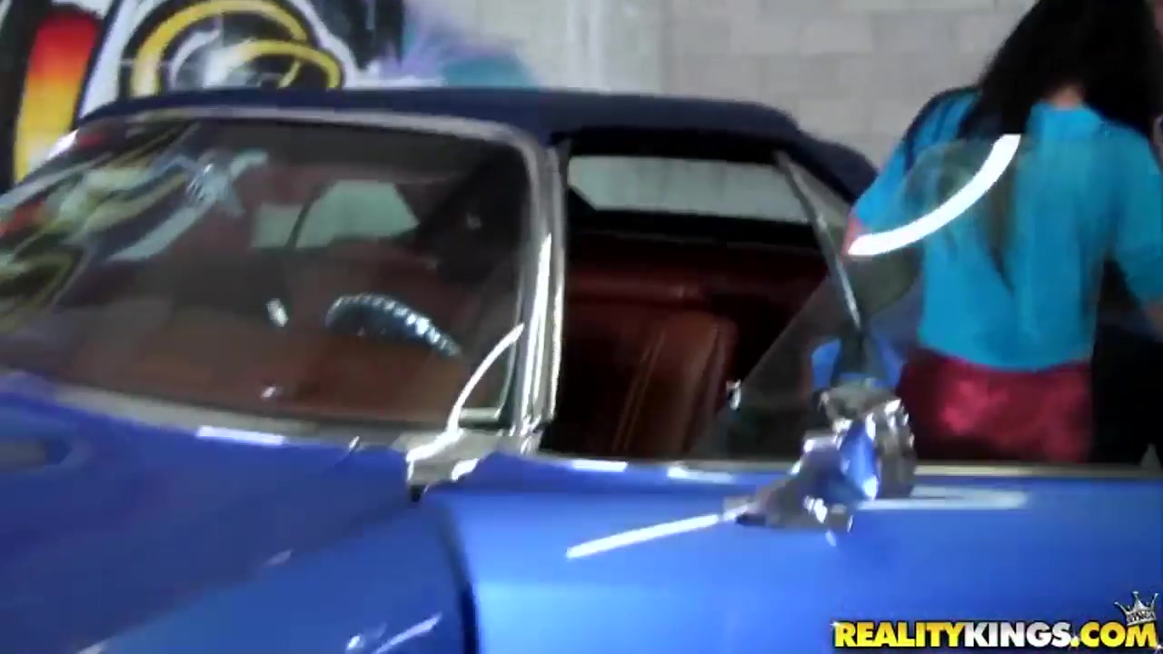 Jmac picks up hot brunette Lamia and records her