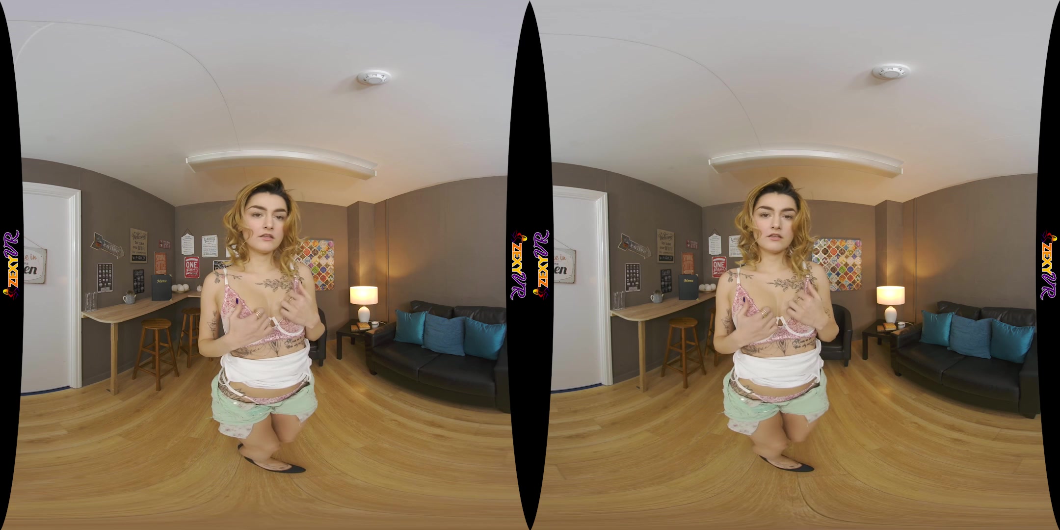 Strip Time featuring Callie T - ZexyVR