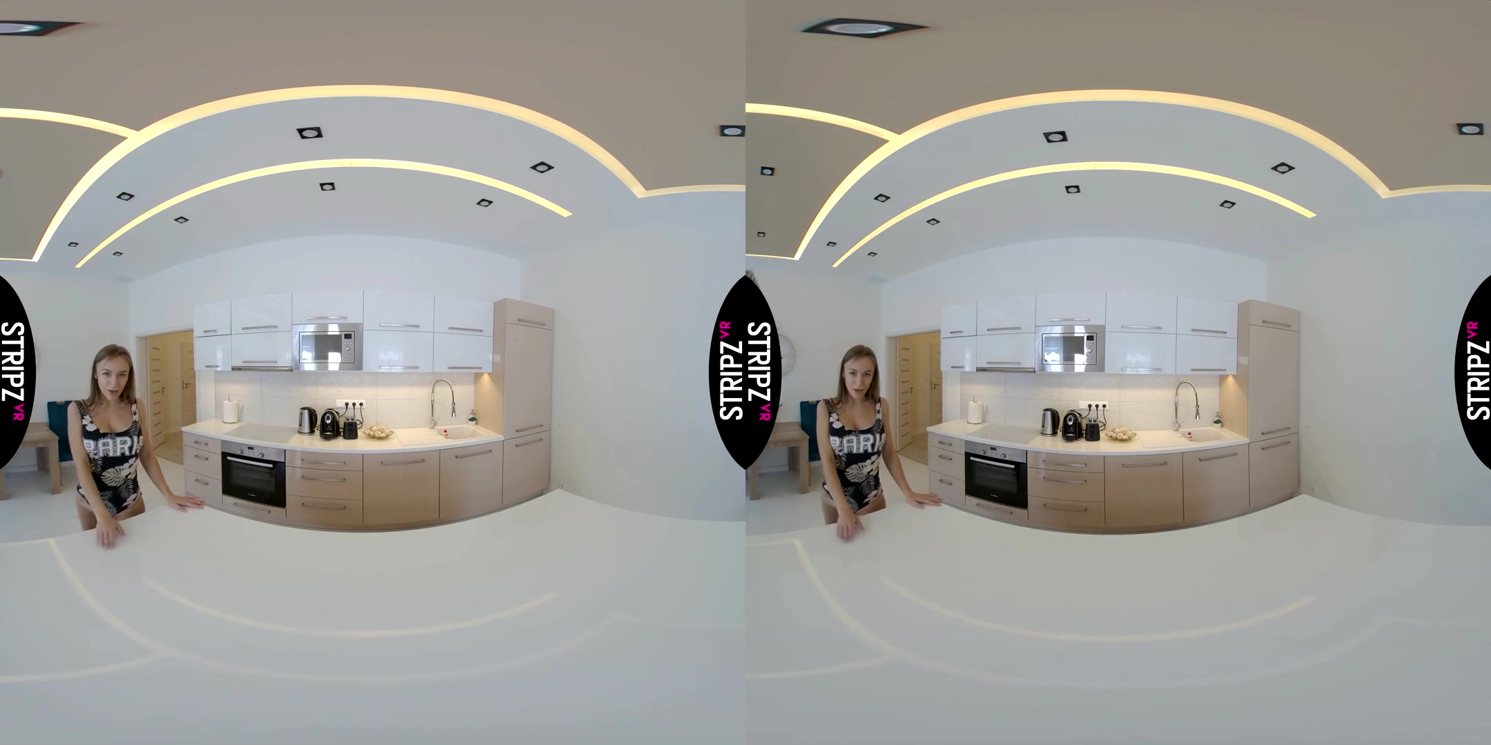 Vika in Body Electric! - StripzVR