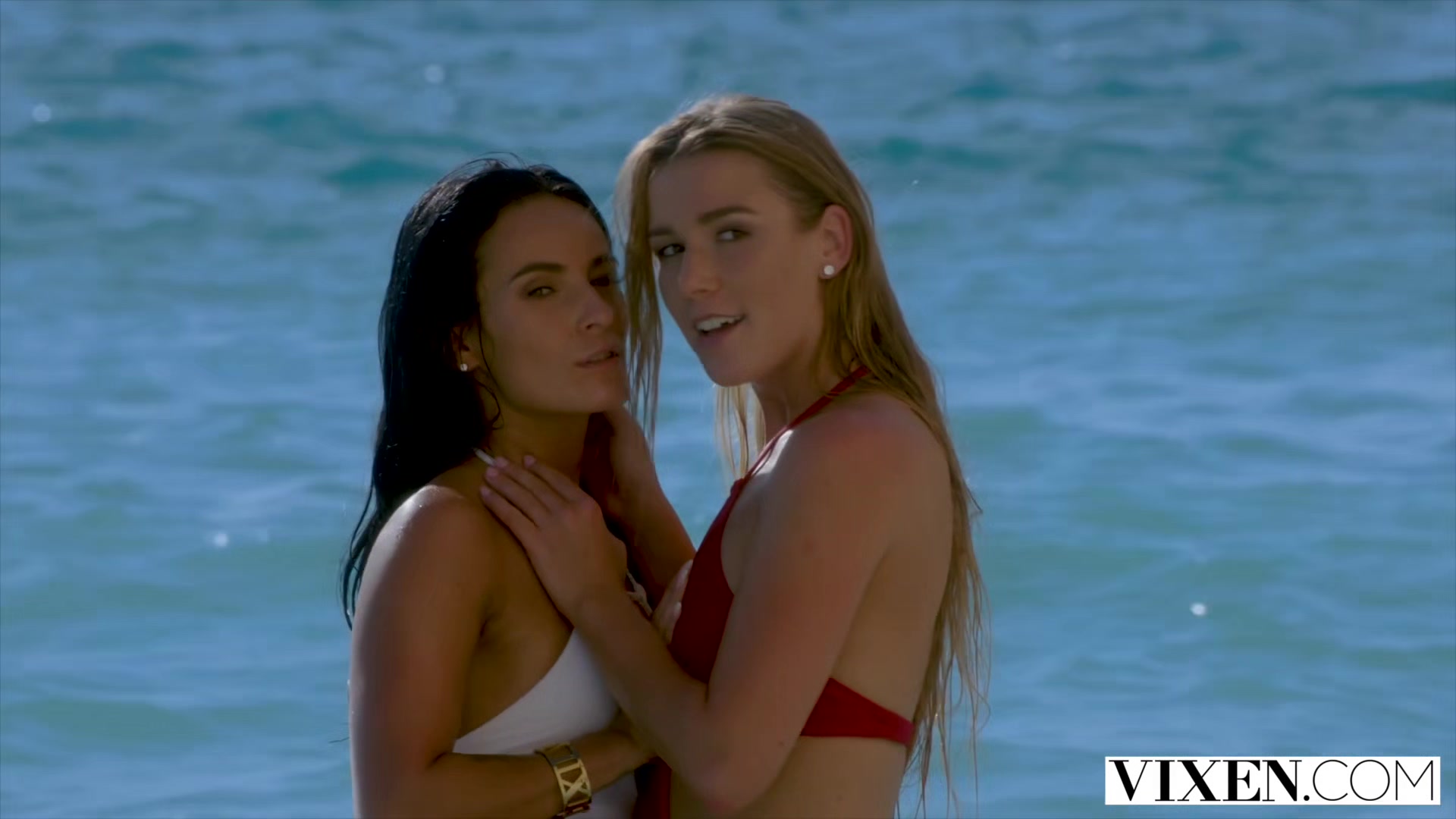 VIXEN Two best friends let loose on vacation