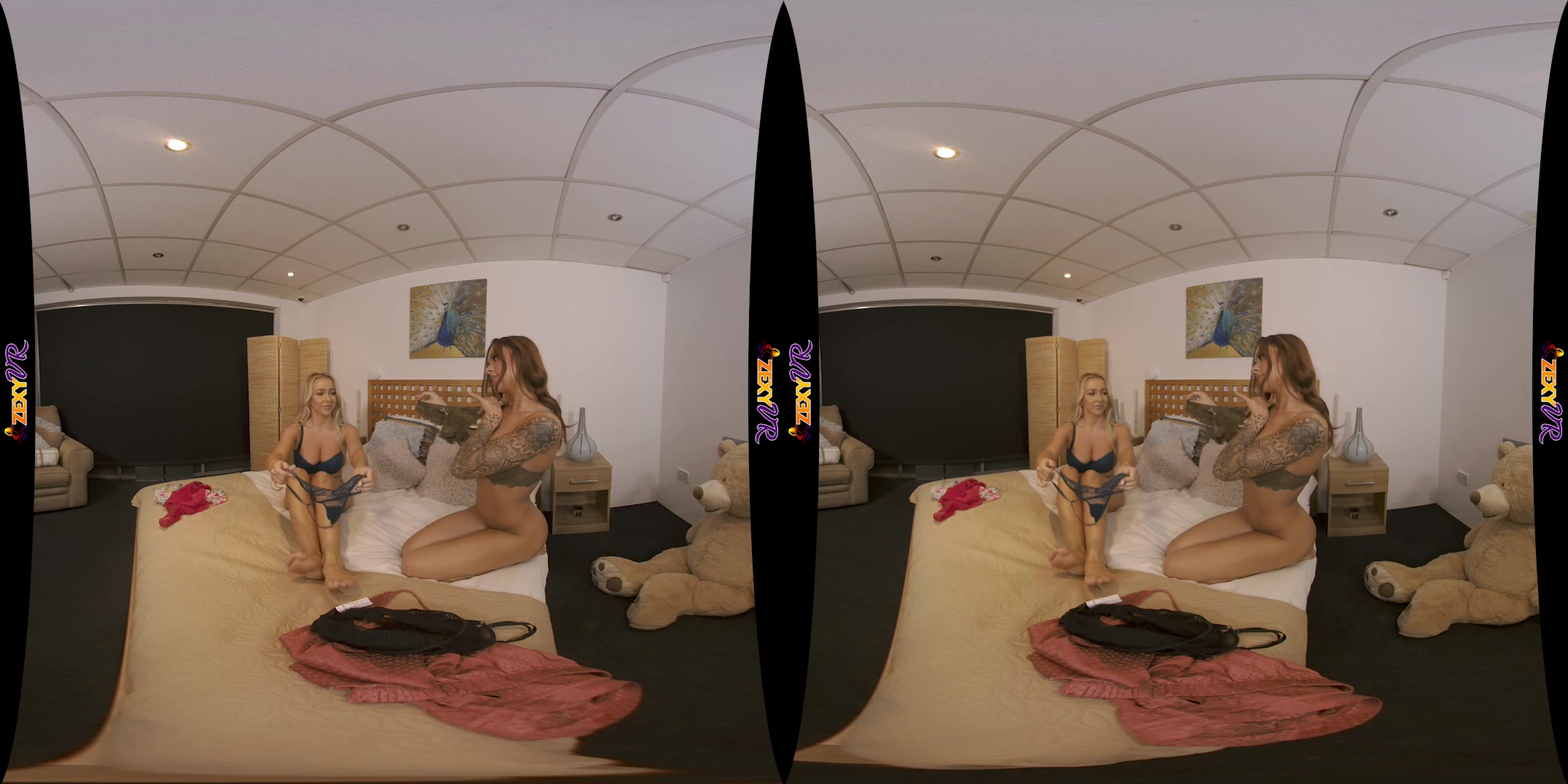 Pillow Fight featuring Bethany Morgan, Miah S - ZexyVR