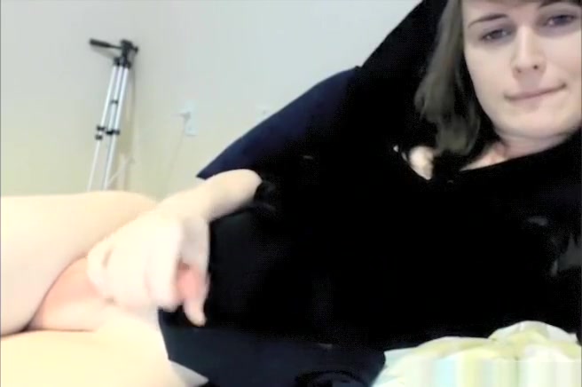 brunette hair Jerks yummy gigantic weenie On web camera