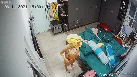 Hackers use the camera to remote monitoring of a lover's home life.588
