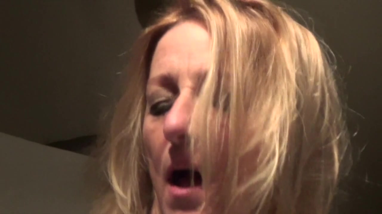 Having Fun With My High Heels - Sex Movies Featuring Miss Nylon - Kyra-