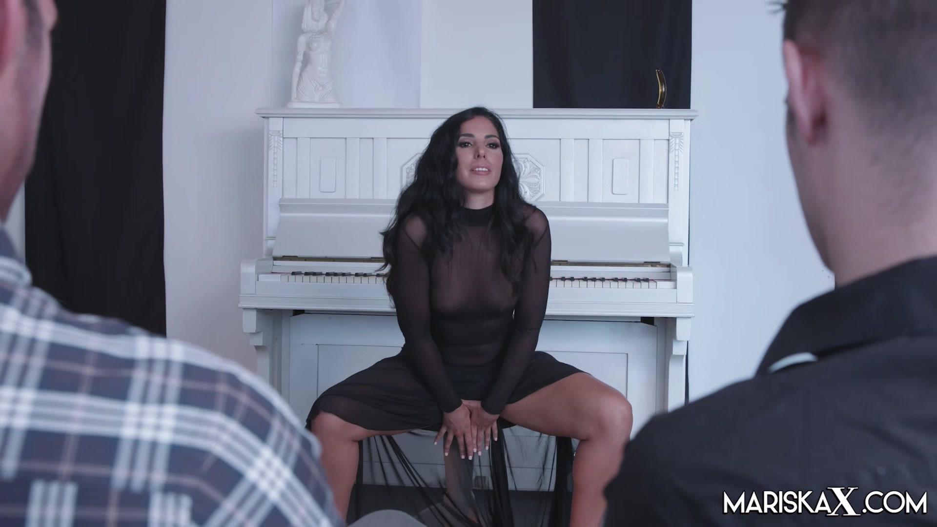 MARISKAX Linda Del Sol gets her soul fucked