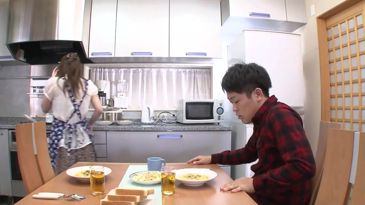 Stepson Fantasizes About His Step mom - MilfsInJapan