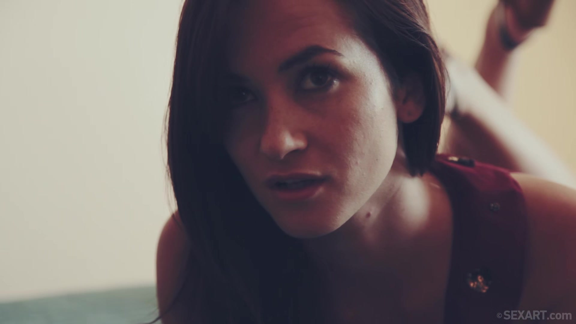Distorted Reality - Silvie Luca & Tess B - SexArt