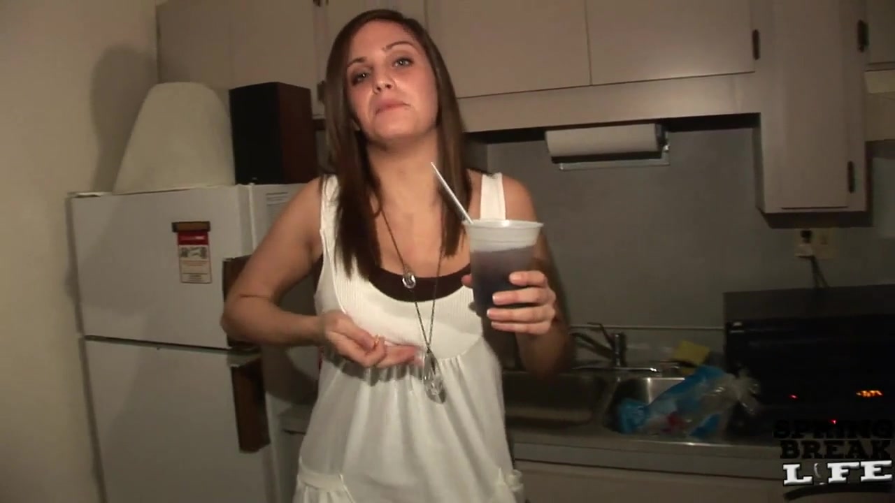 Cute Coeds Flashing in Ybor City Apartment - SpringbreakLife