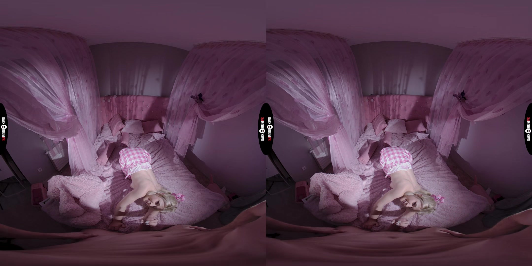 Ellie Shou VR Porn: Barbie's Night Adventures - DarkRoomVR