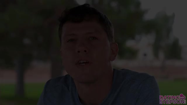 Learning Some New Moves - S4:E1 - Momlover