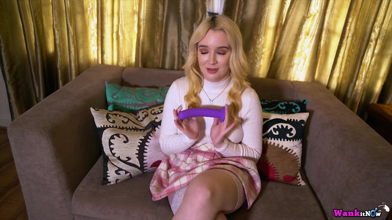Lana - Fun With The Babysitter - Sexy Videos - WankitNow