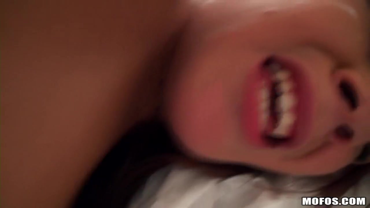 Rissa Maxxx - Yo Let 'em Take a Peek Also!