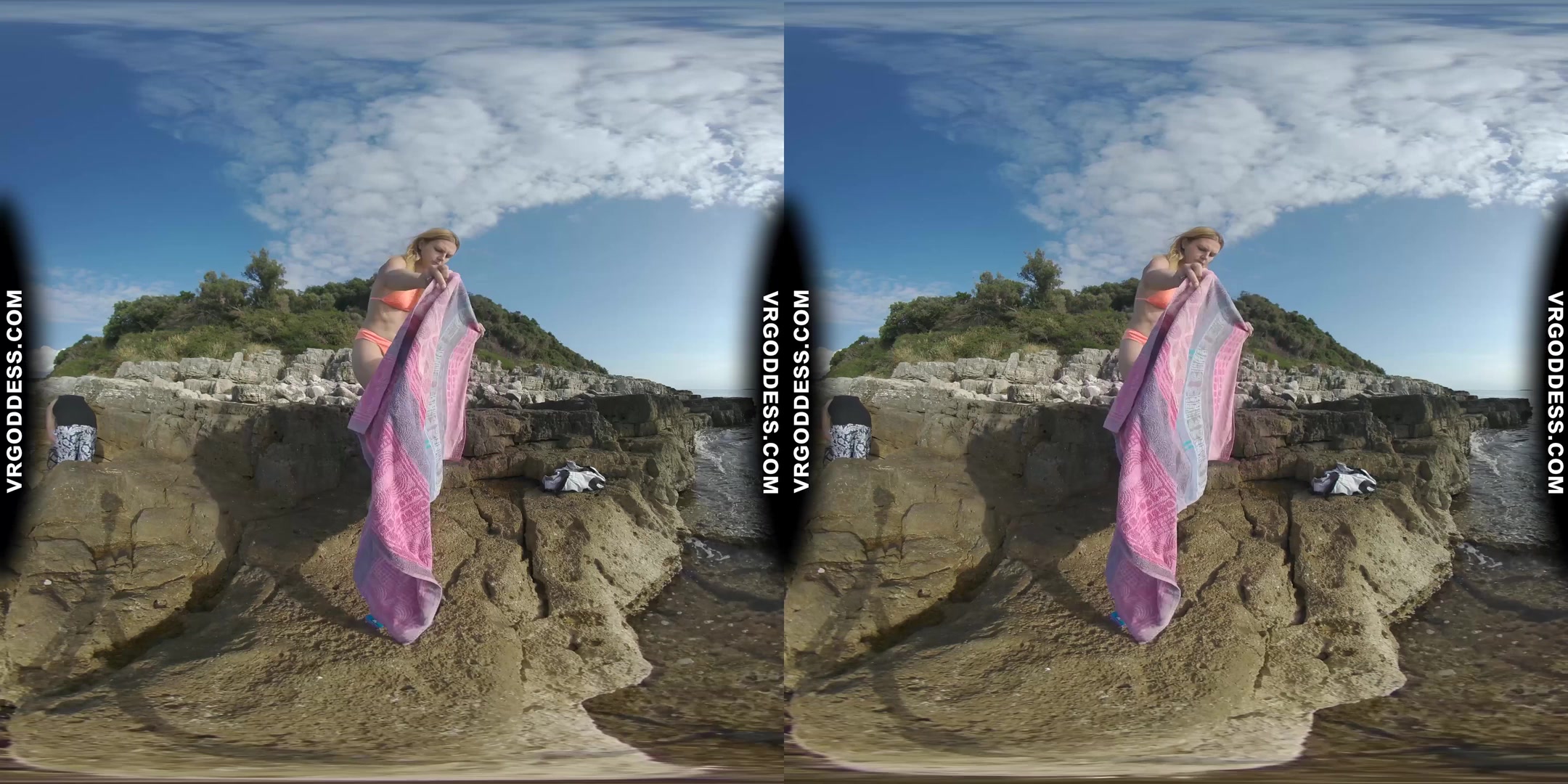 Risky Public Beach Masturbating On Vacation With Hot Ginger Lea Sunbathing And Vibrating Rfo