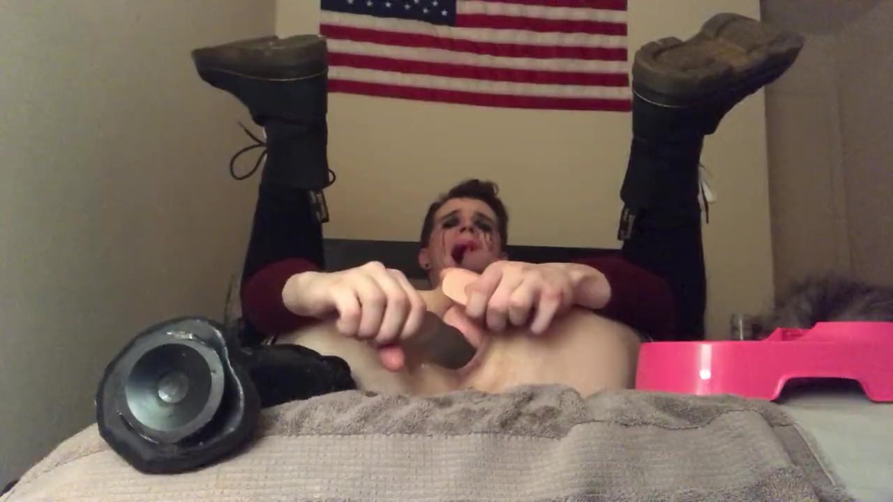 Slutty faggot punishes herself for Step daddy