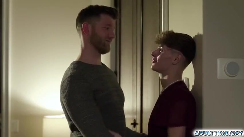 Caden Shoot A Warm White Load For Twink - Cyrus Stark