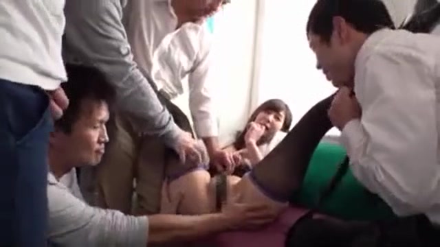00708,A bitch is fully exposed during sex!