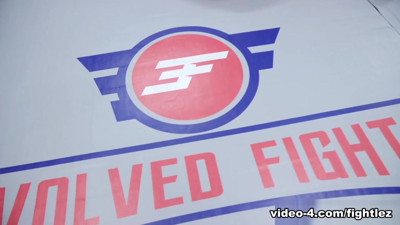 Daisy Ducati vs Leya Falcon - EvolvedFightsLez