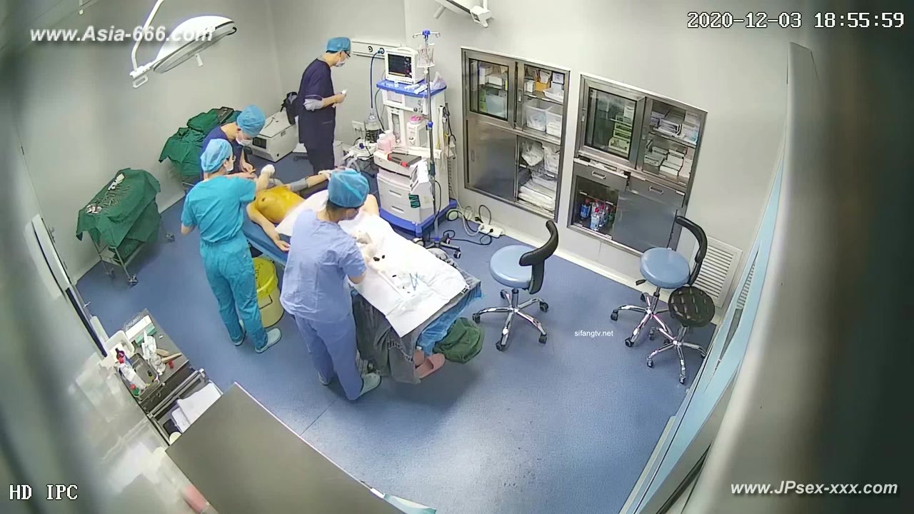 Peeping Hospital patient .4