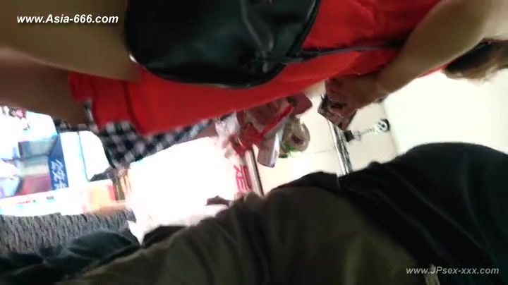peeping chinese amateur upskirt.29