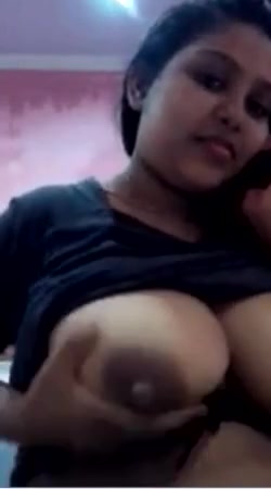 Desi very big boobs girl caught on skype