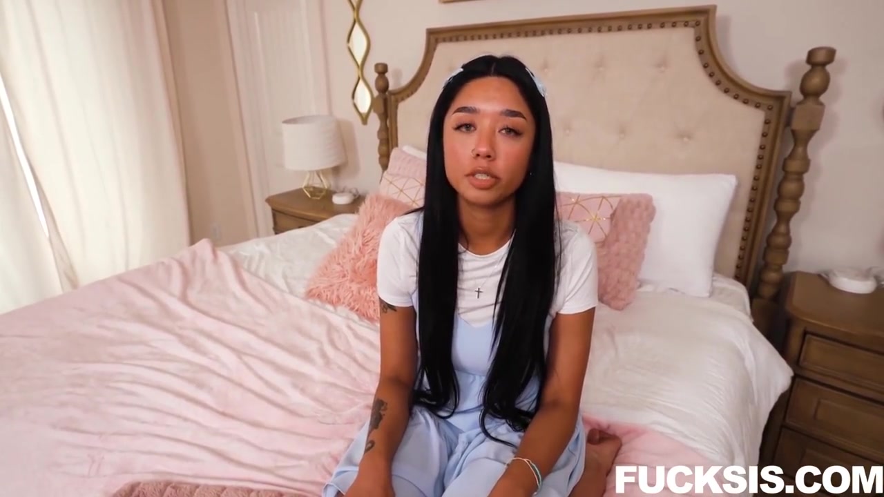 Austin Pierce And Gia Dibella - What A Good Girlfriend Does