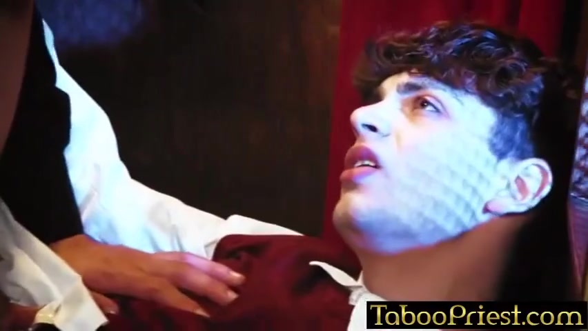 Horny Teen 18+ Seduces The Priest At Church