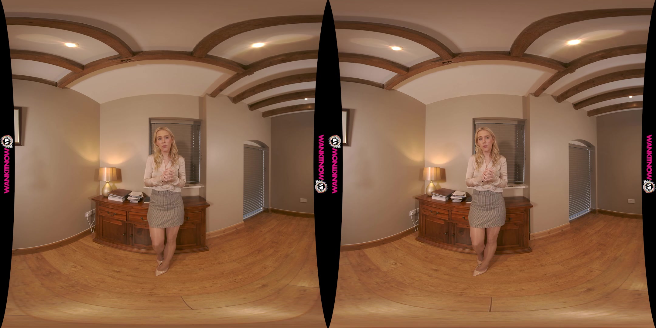 Job Or Wank featuring Amy W - WankitNowVR