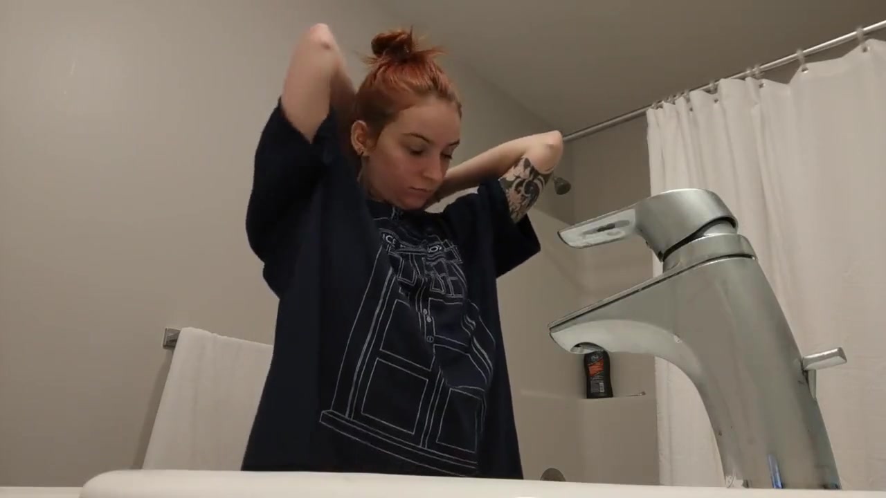 Step sister DEFINITELY sees my camera and is suspicious. advice on hiding it?