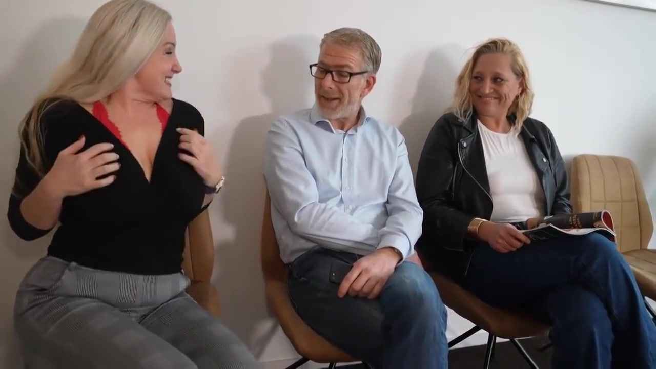 Meidenvanholland Sex In De Wachtkamer Milf Trio lexxie Ele