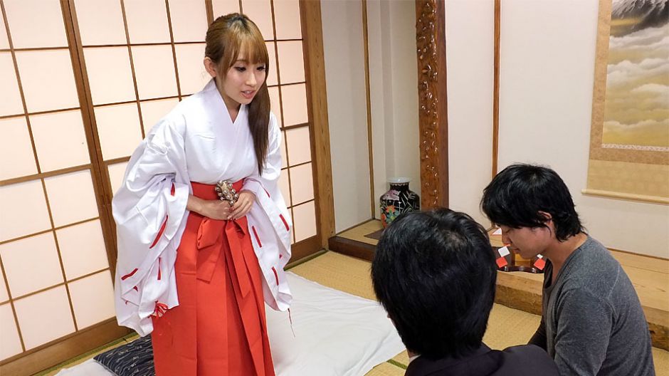 Yui Misaki in Yui Misaki is fucked so much by two suspicious men - JapanHDV