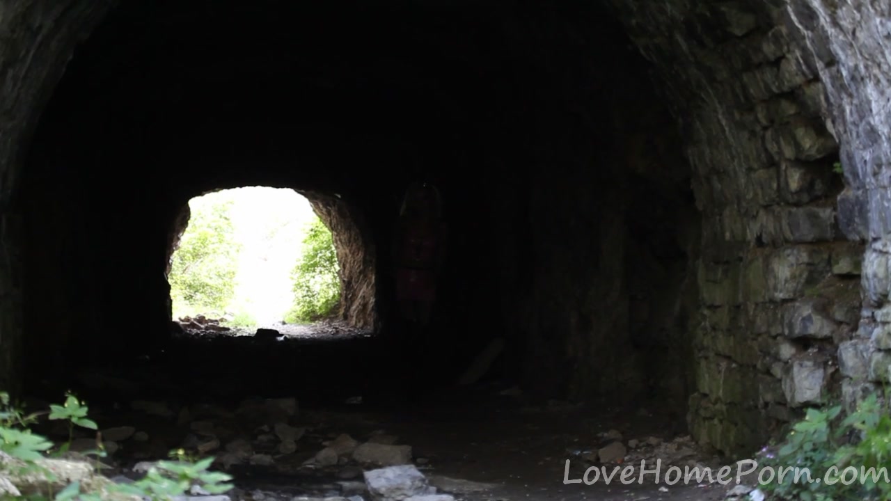 The blonde hottie lurks in the tunnel