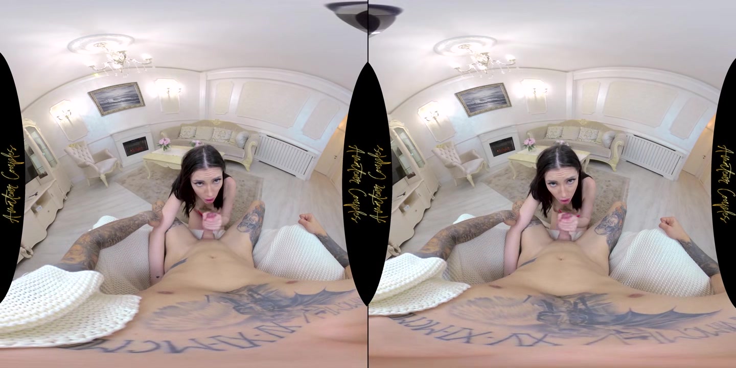 Deep Blowjob And Sloppy Facefuck - AmateurCouplesVR