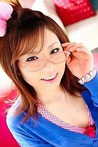 Watch Amu Kosaka videos